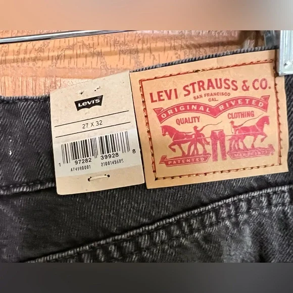 Levi's Women’s Superlow Loose jeans - Picture 7 of 7